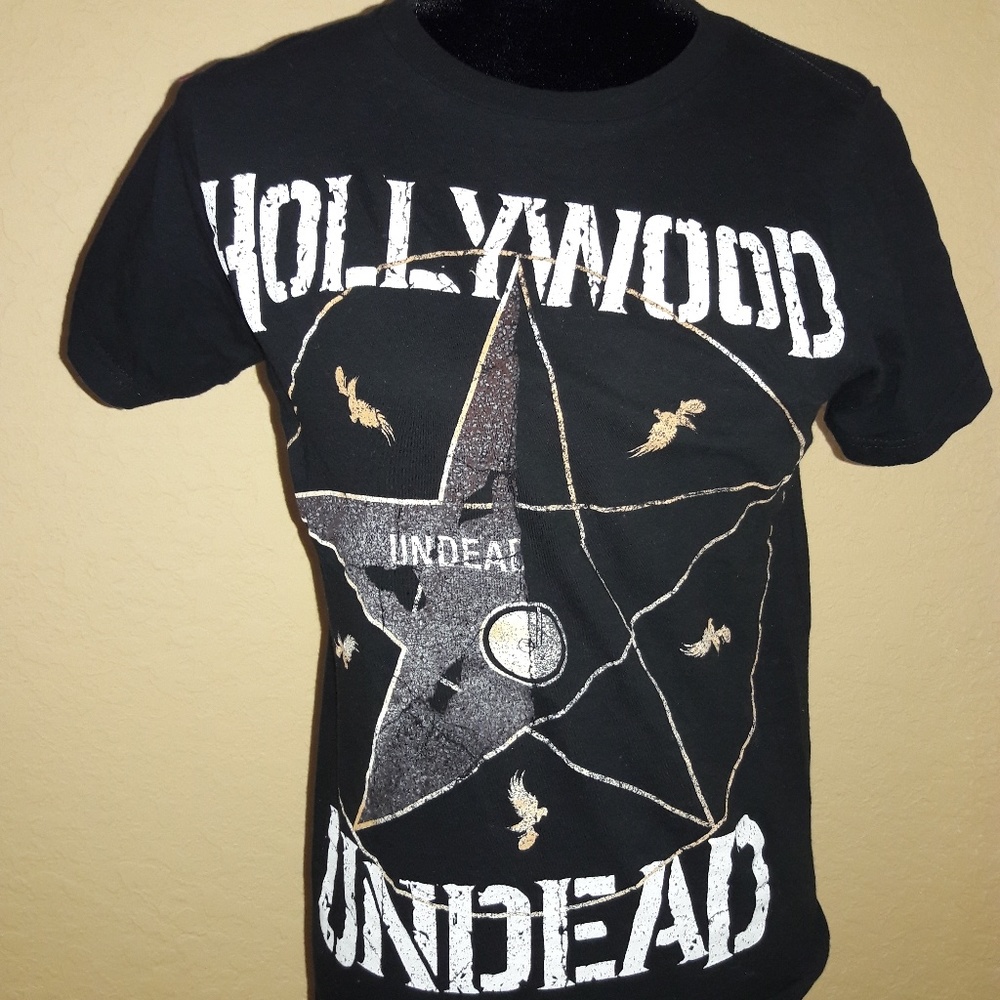 Black Hollywood Undead tee shirt- used